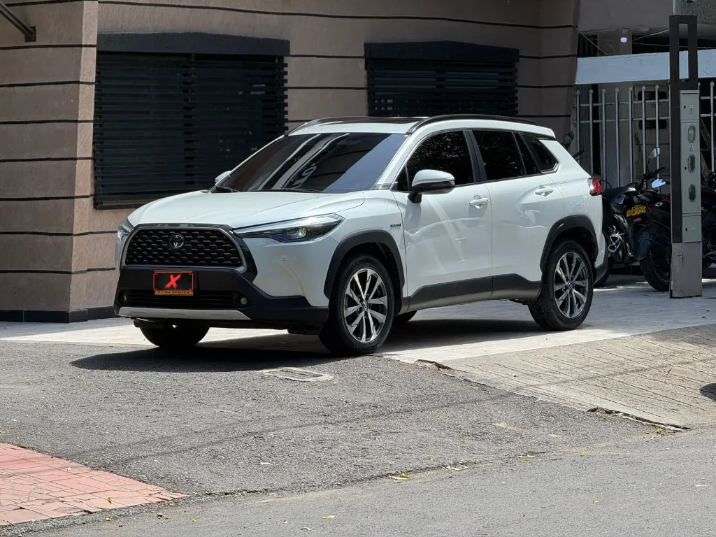 TOYOTA COROLLA CROSS SE-G HYBRID 2023
