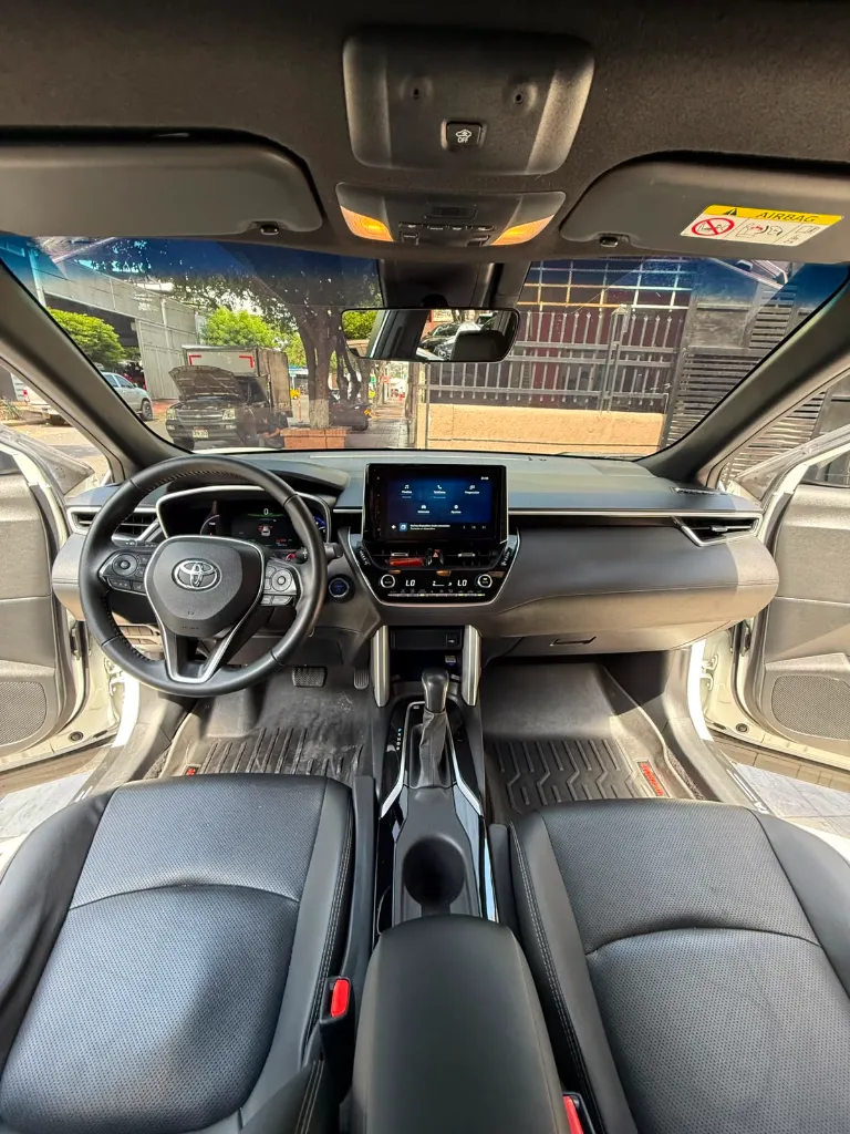 TOYOTA COROLLA CROSS SE-G HYBRID 2023
