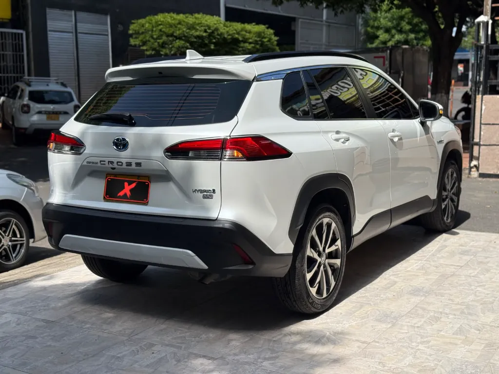TOYOTA COROLLA CROSS SE-G HYBRID 2023