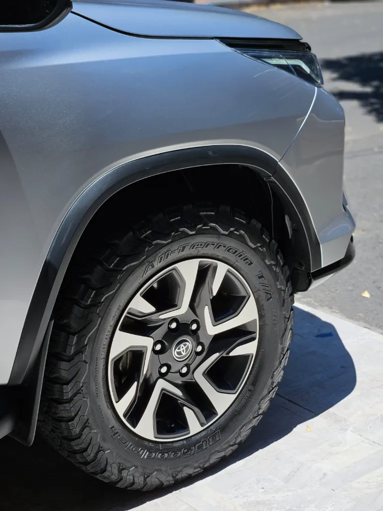 TOYOTA FORTUNER SRV DIESEL 2.8L 4X4 BLINDAJE 2 LIGERO 2024 (11).webp