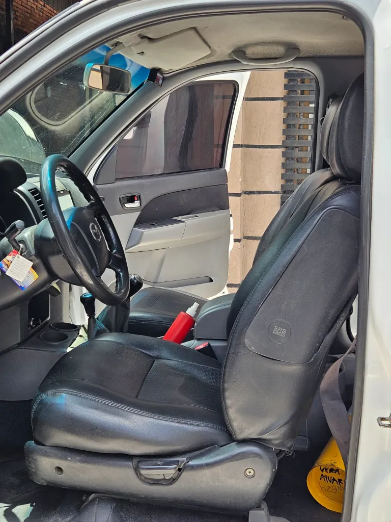 MAZDA BT50 GASOLINA 2.6L 4X4 2010 (13).webp