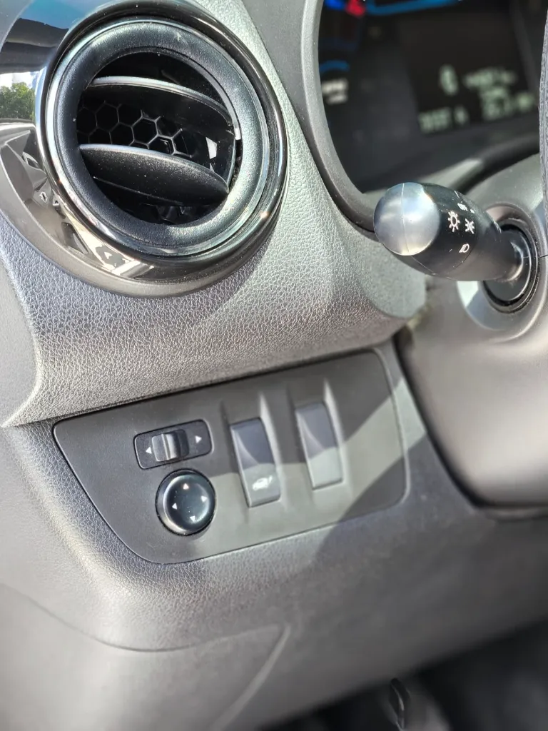 RENAULT KWID ICONIC 2024