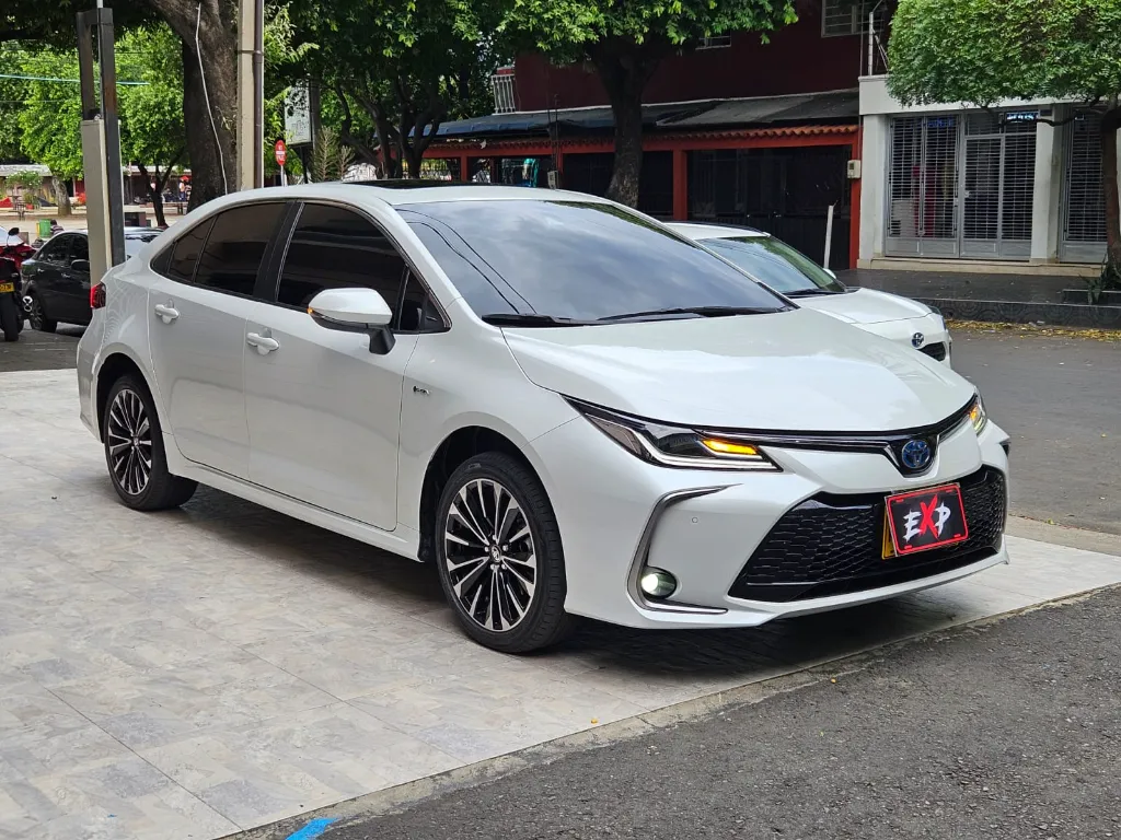 TOYOTA COROLLA SEG HEV 2026