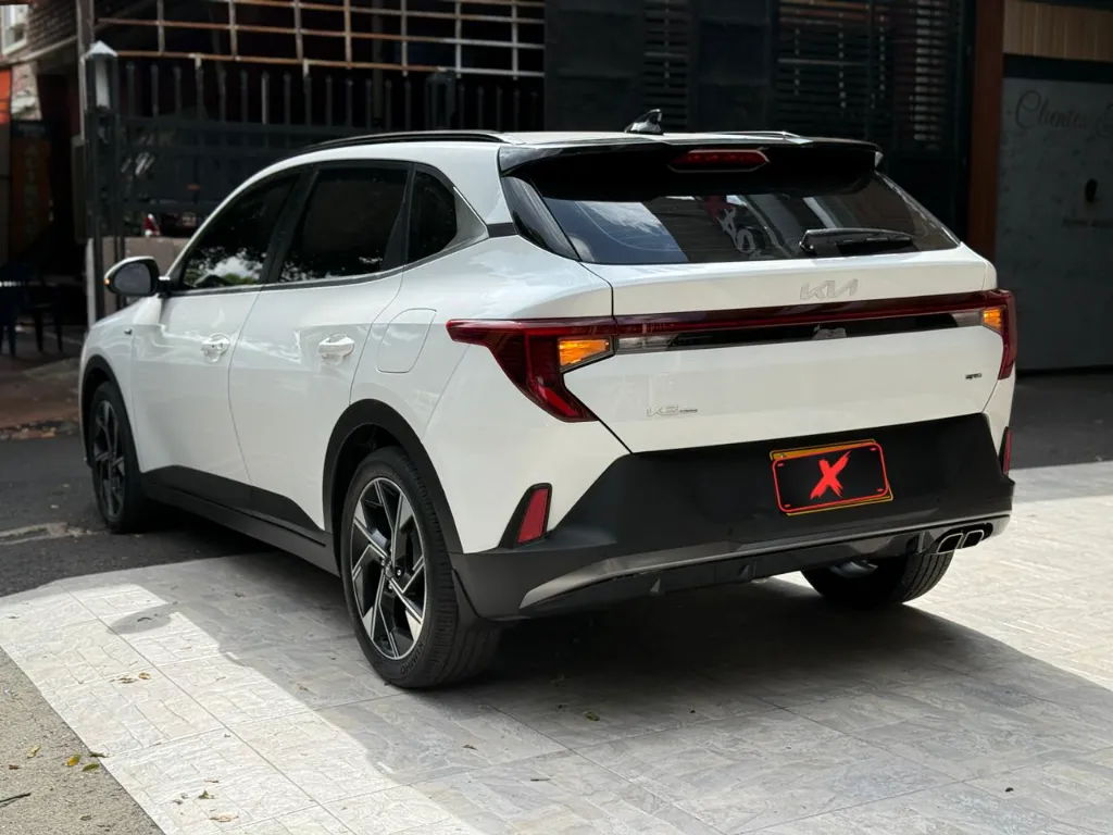KIA K3 CROSS GT LINE 2026 (5).webp