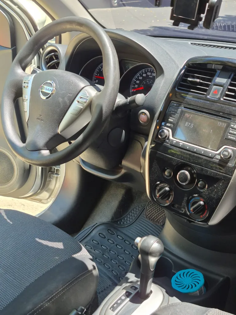 NISSAN VERSA ADVANCE 2017