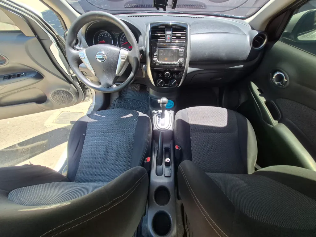 NISSAN VERSA ADVANCE 2017