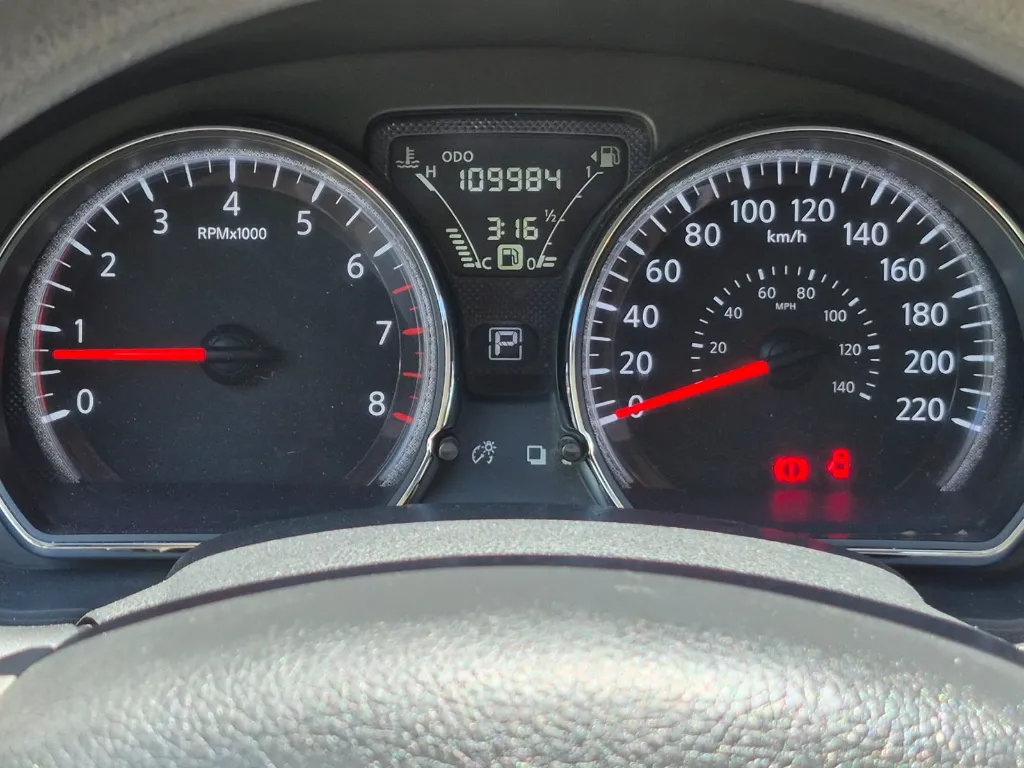 NISSAN VERSA ADVANCE 2017
