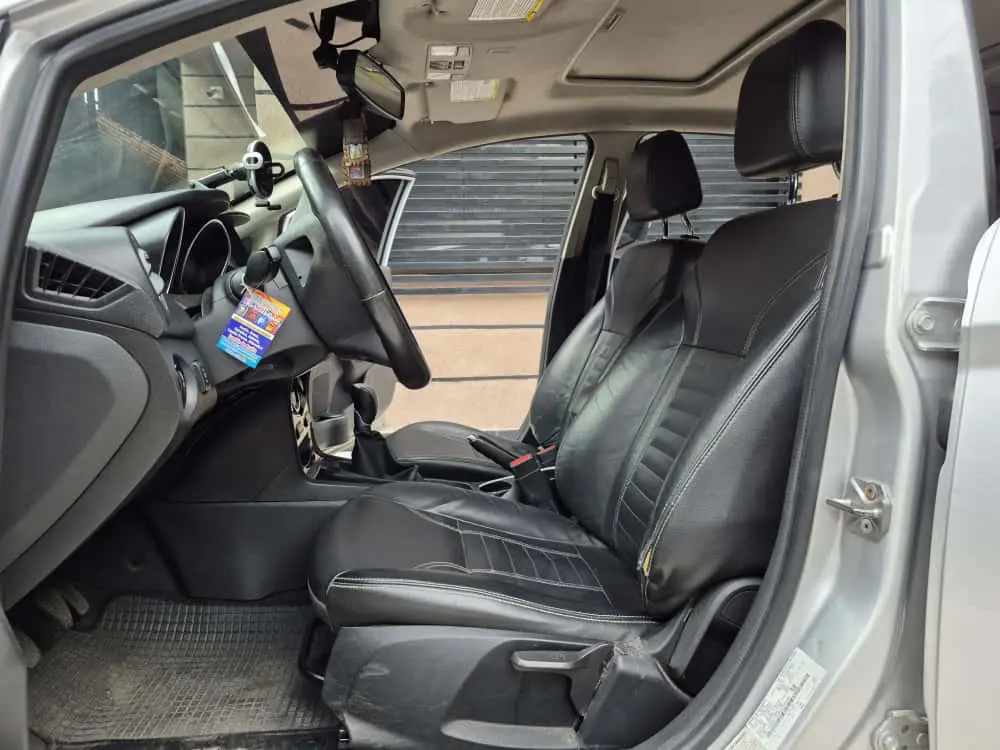 FORD FIESTA TITANIUM MECANICO 2017  (12).webp