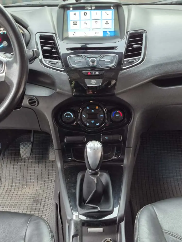 FORD FIESTA TITANIUM MECANICO 2017  (19).webp