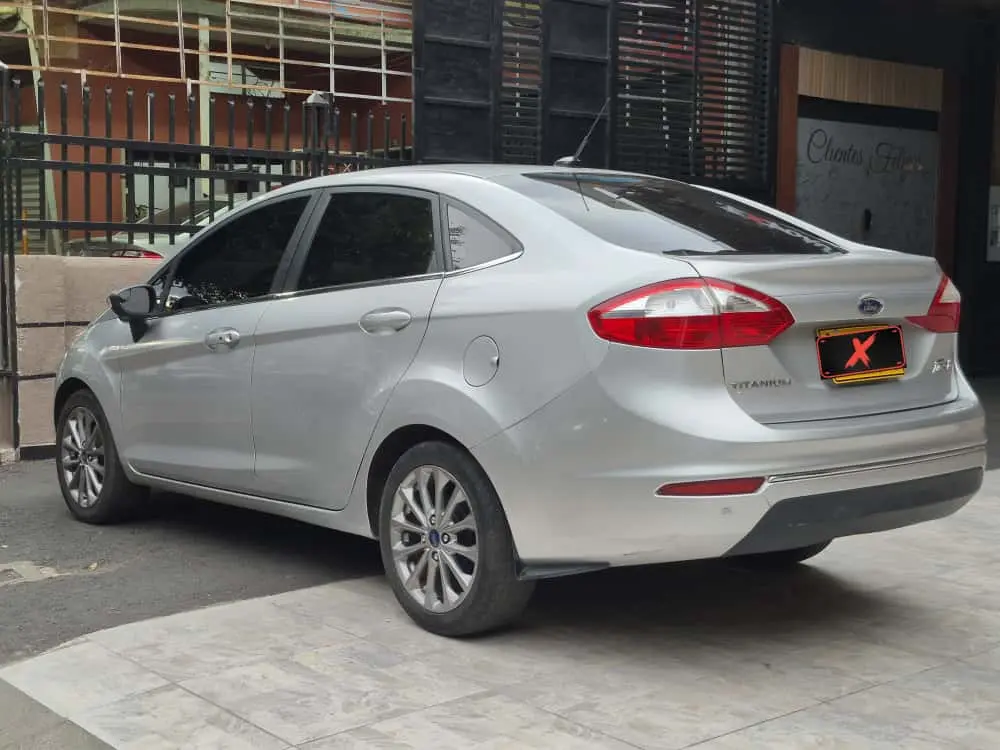 FORD FIESTA TITANIUM MECANICO 2017  (4).webp