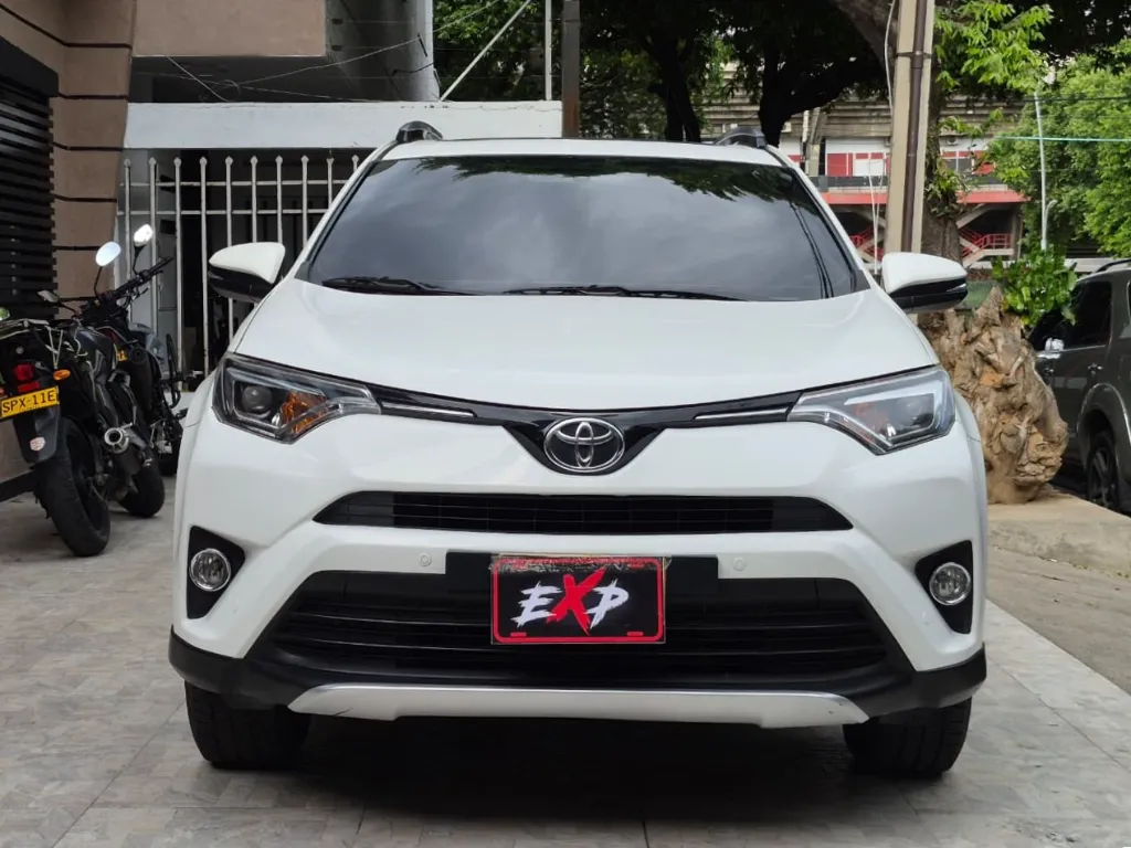 TOYOTA RAV4 STREET 2017 (2).webp
