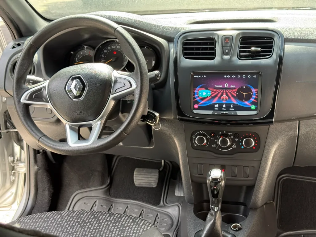 RENAULT LOGAN LIFE 16V 2022