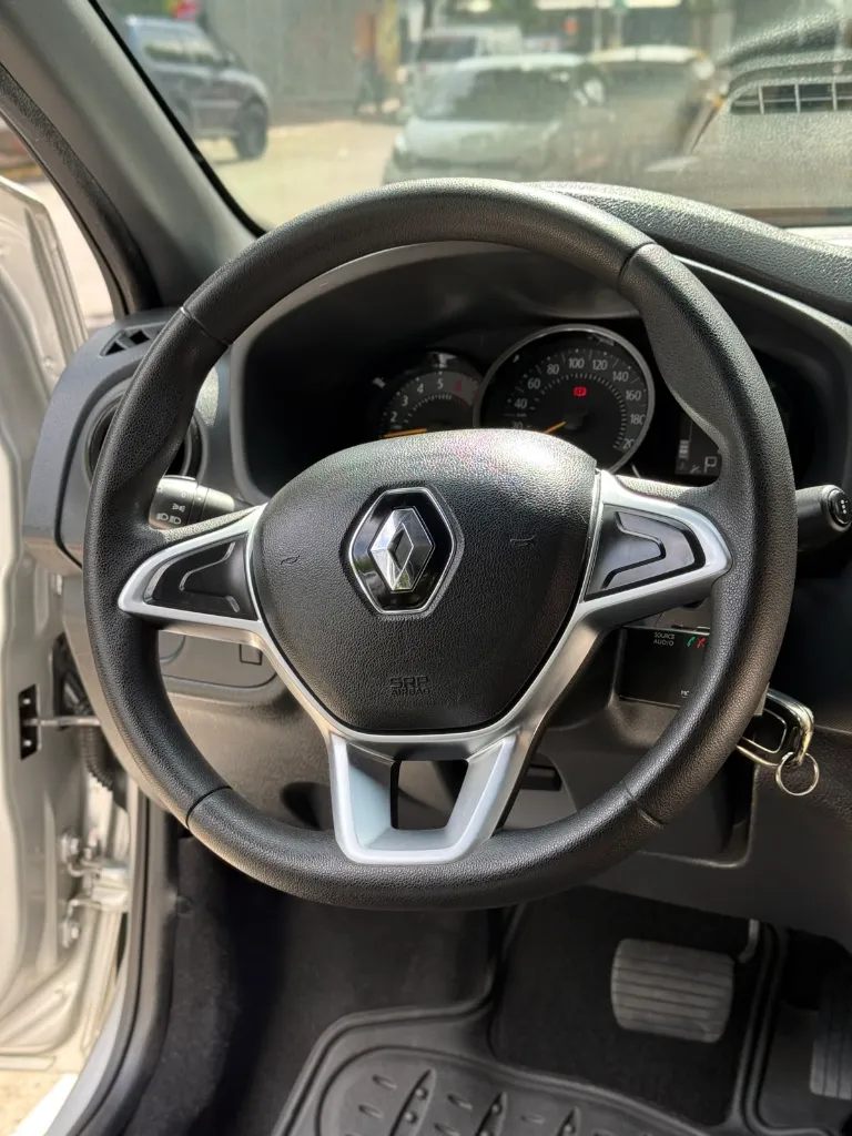 RENAULT LOGAN LIFE 16V 2022