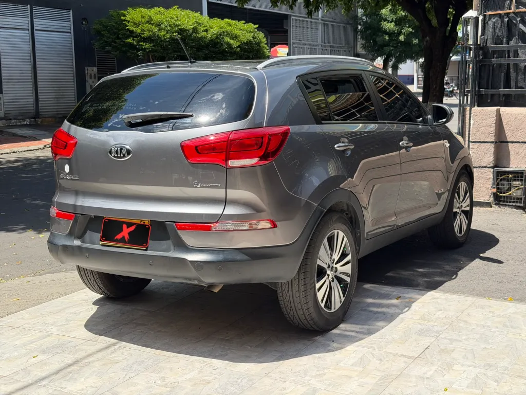 KIA SPORTAGE REVOLUTION SUMMA 2016