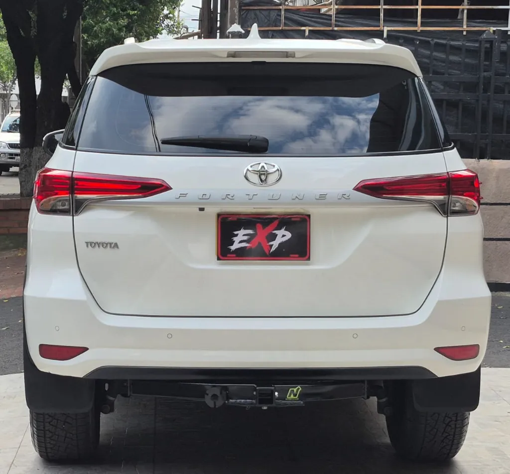 TOYOTA FORTUNER SR 4X4 2021