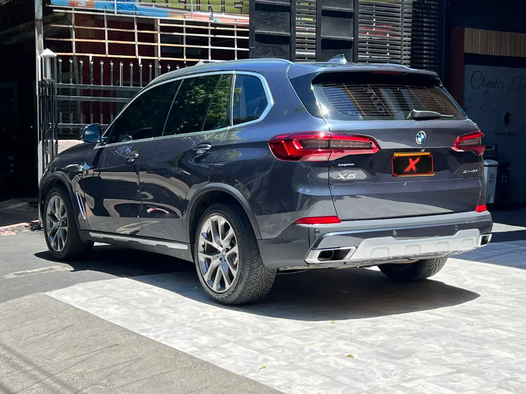 BMW X5 xDRIVE40i 3.0 2019 publicar en $185.900 (4).webp