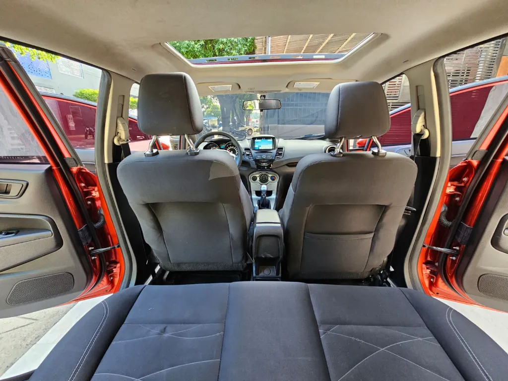 FORD FIESTA SE HATCHBACK 2018