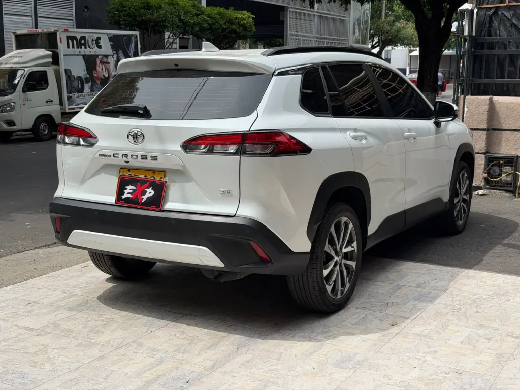 TOYOTA COROLLA CROSS SE-G 2026