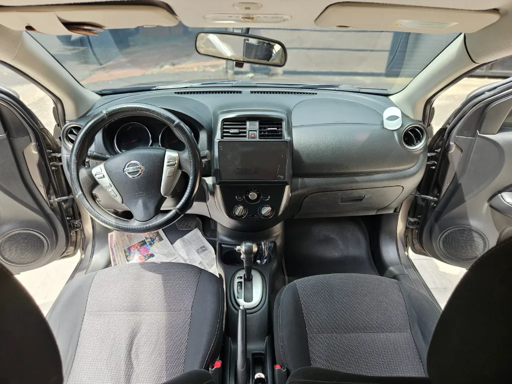 NISSAN VERSA ADVANCE 2015