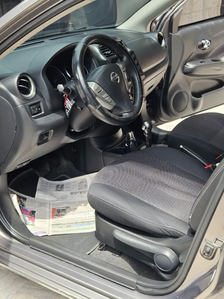 NISSAN VERSA ADVANCE 2015