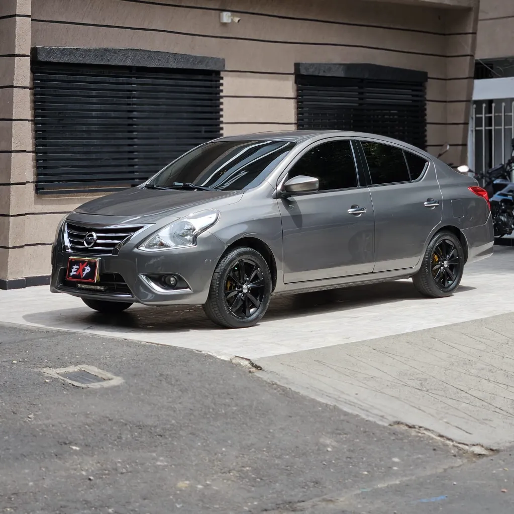 NISSAN VERSA ADVANCE 2015