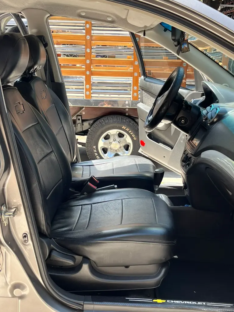 CHEVROLET AVEO EMOTION AUT 2011 (14).webp