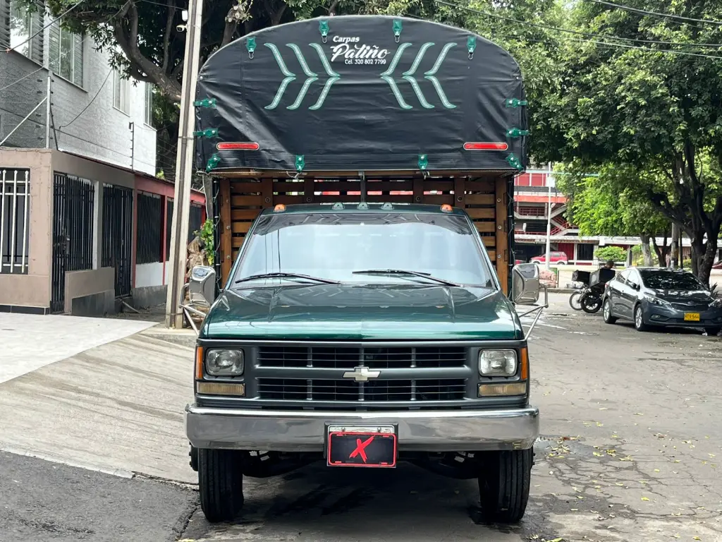 CHEVROLET CHEYENNE TIPO CAMION ESTACAS 1997  (2).webp