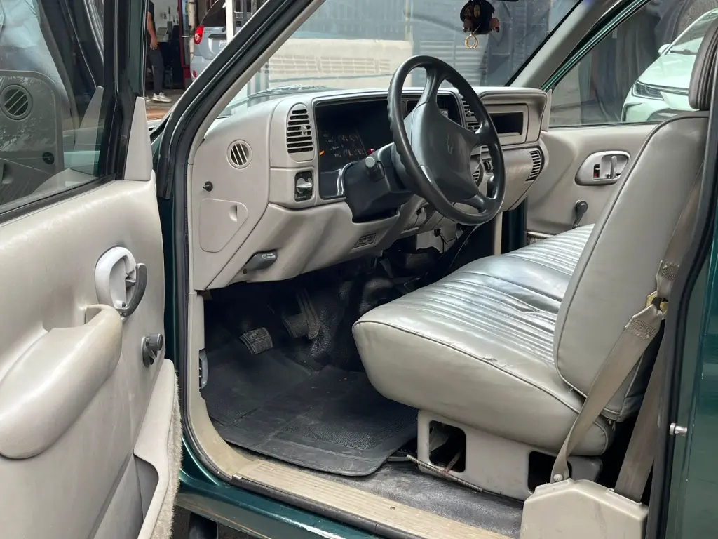 CHEVROLET CHEYENNE TIPO CAMION ESTACAS 1997  (14).webp