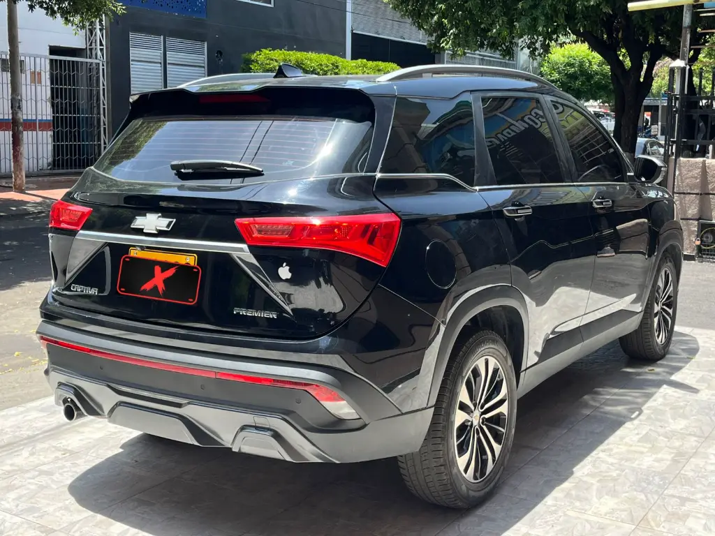 CHEVROLET CAPTIVA PREMIER 7 PUESTOS 2023 (4).webp