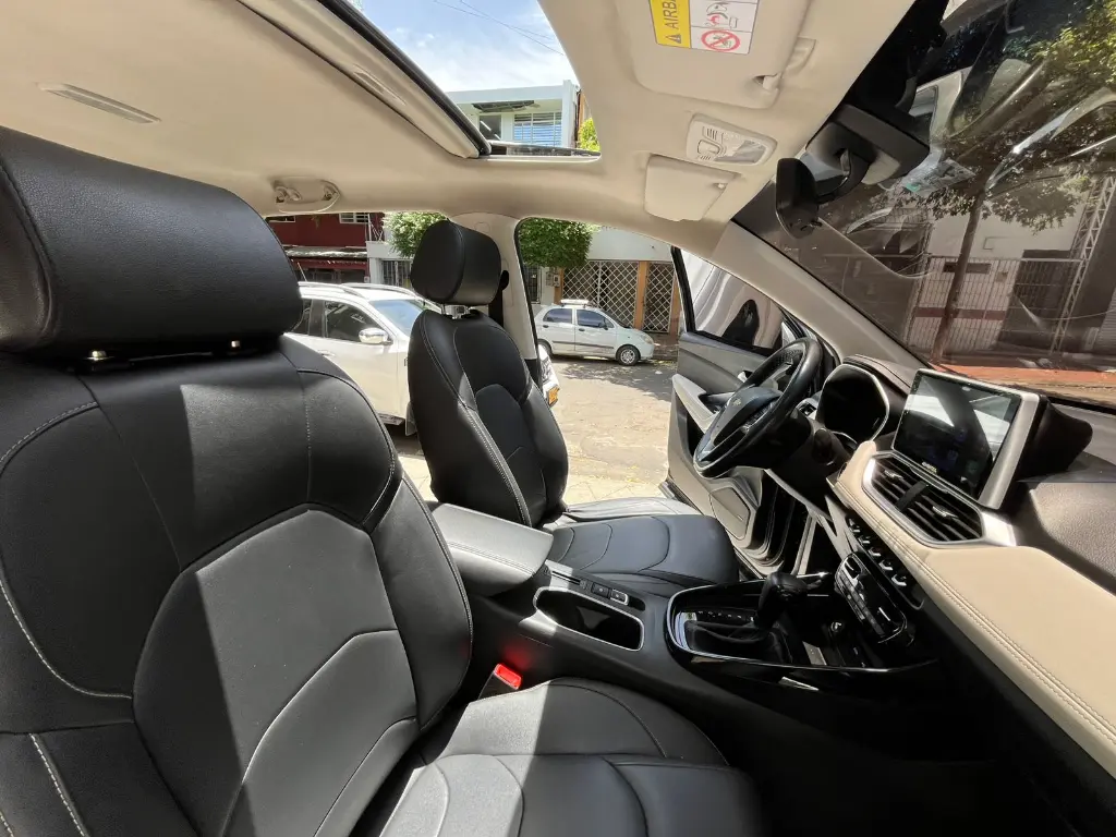 CHEVROLET CAPTIVA PREMIER 7 PUESTOS 2023 (16).webp