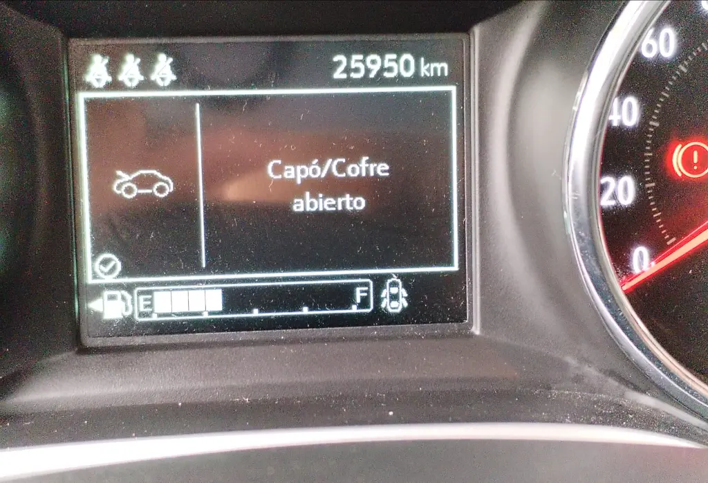 CHEVROLET TRACKER TURBO LS MT 2022 (21).webp