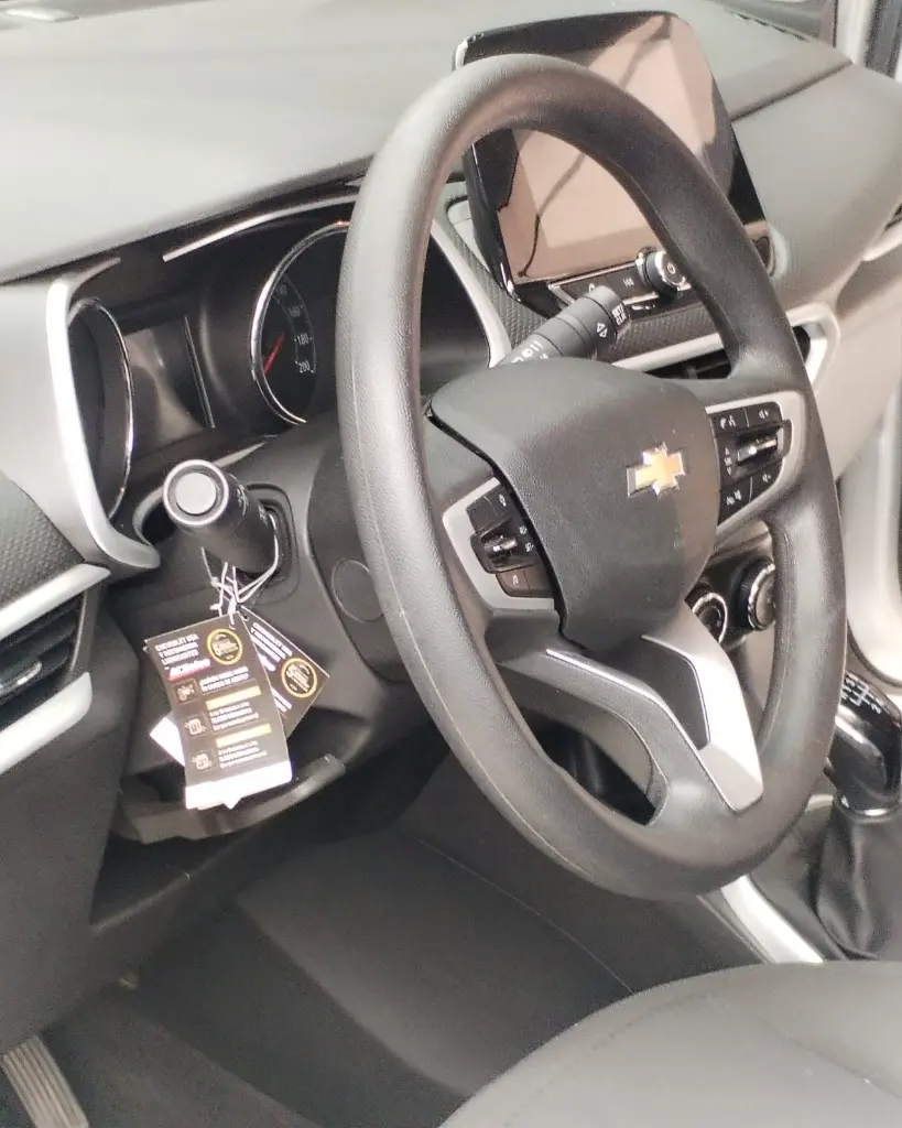 CHEVROLET TRACKER TURBO LS MT 2022 (7).webp