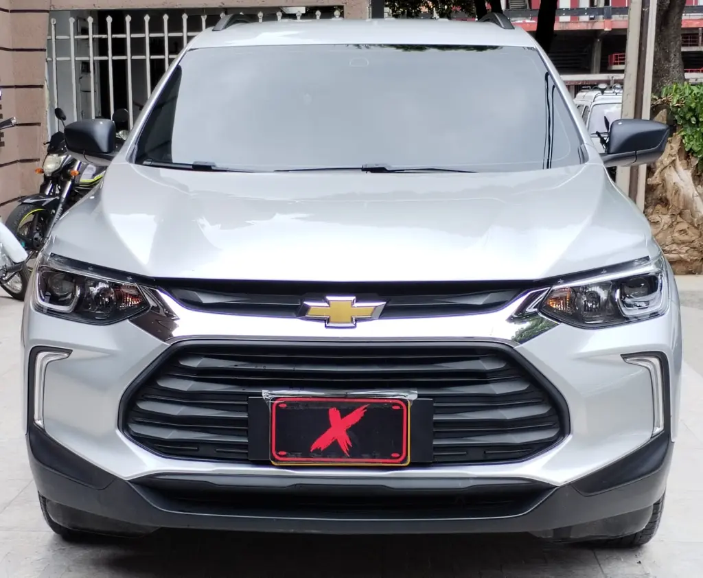 CHEVROLET TRACKER TURBO LS MT 2022 (17).webp