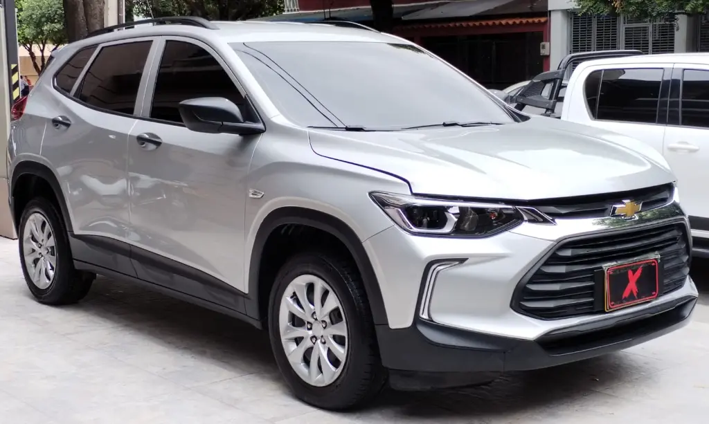 CHEVROLET TRACKER TURBO LS MT 2022 (18).webp