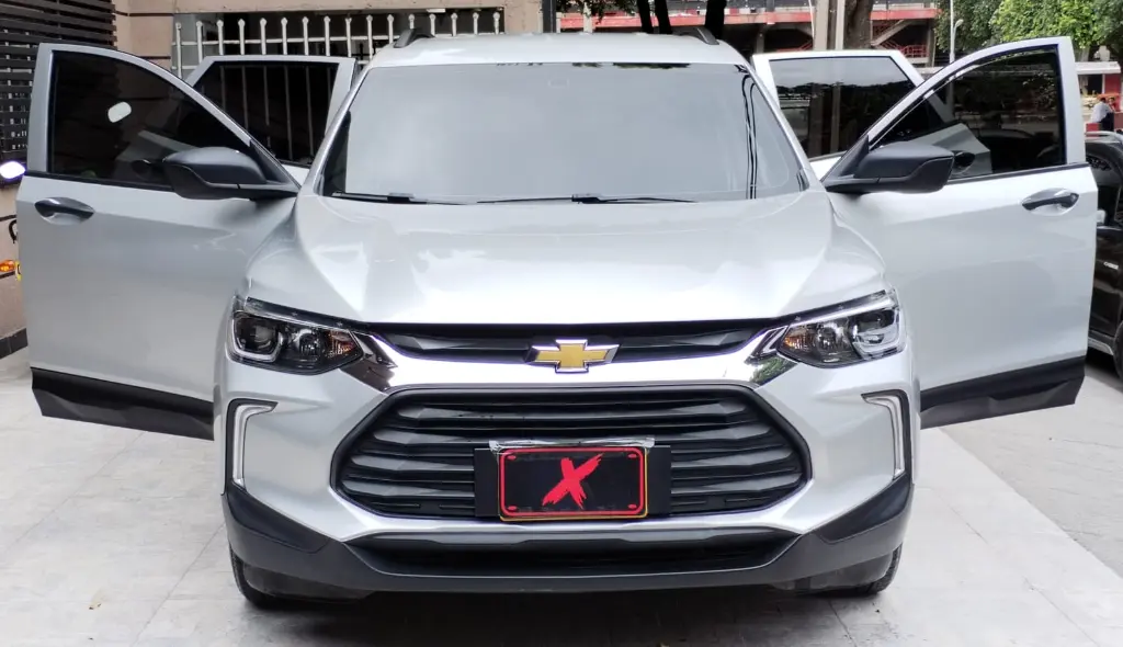 CHEVROLET TRACKER TURBO LS MT 2022 (19).webp