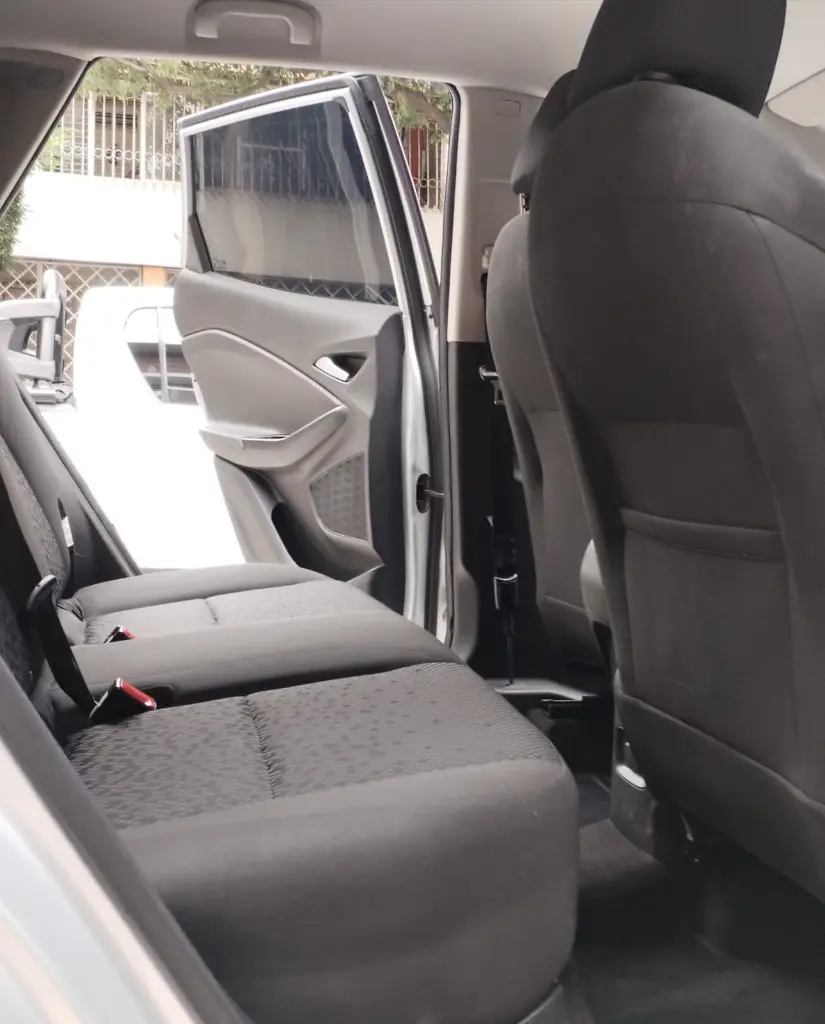 CHEVROLET TRACKER TURBO LS MT 2022 (3).webp