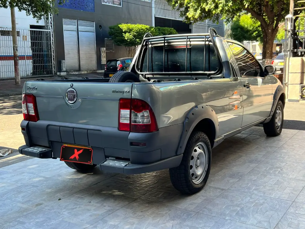 FIAT STRADA WORKING 1.4 MT 2018  (6).webp