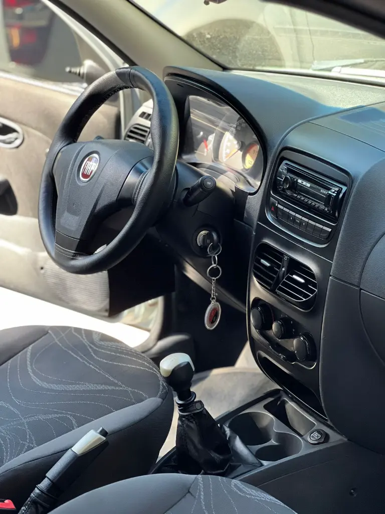 FIAT STRADA WORKING 1.4 MT 2018  (21).webp