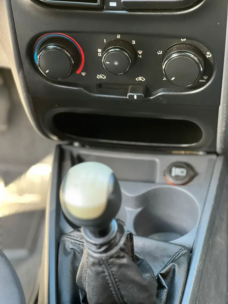 FIAT STRADA WORKING 1.4 MT 2018  (12).webp