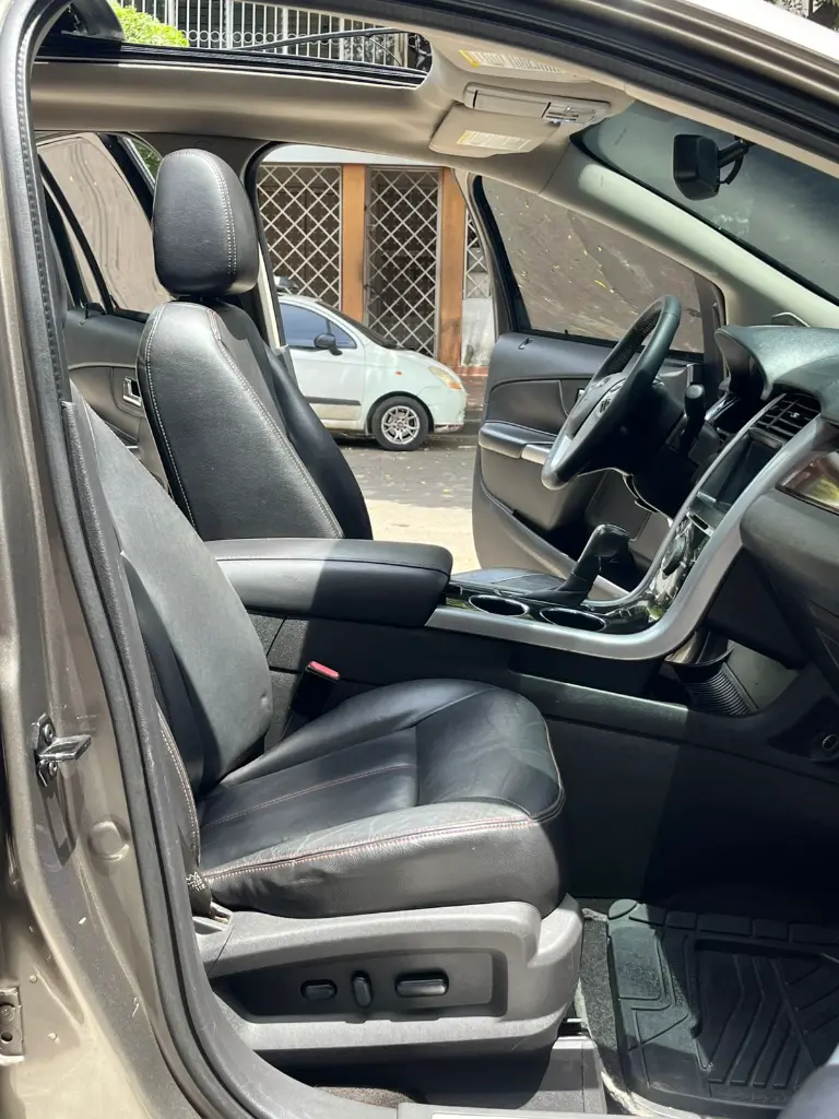 FORD EDGE LIMITED TP 4X4 MOD 2012 (15).webp