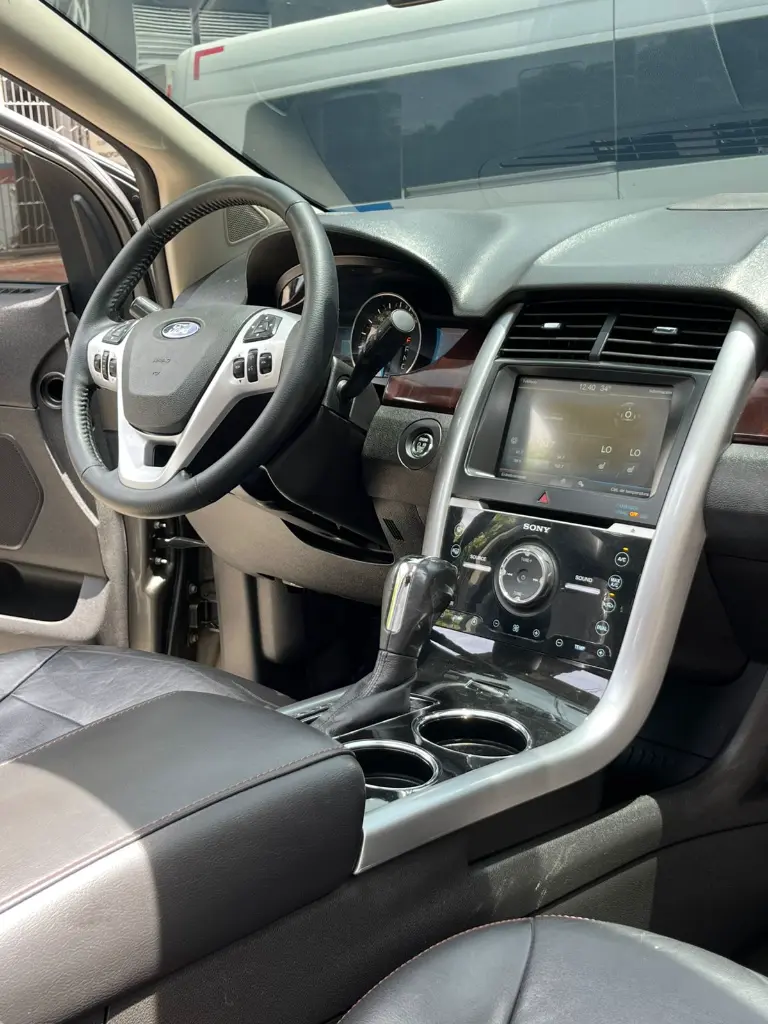 FORD EDGE LIMITED TP 4X4 MOD 2012 (14).webp