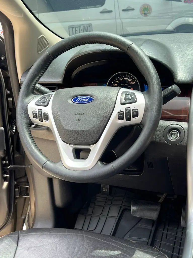 FORD EDGE LIMITED TP 4X4 MOD 2012 (10).webp