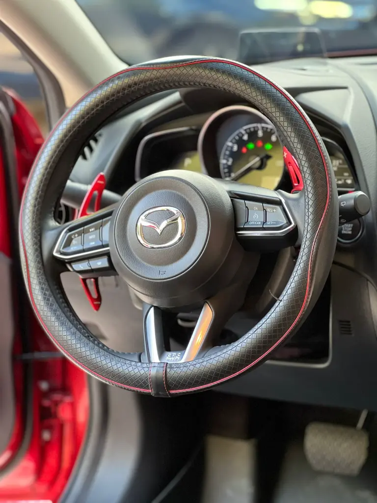 MAZDA 2 SPORT GRAND TOURING LX CARBON EDITION 2.0 2026 (15).webp