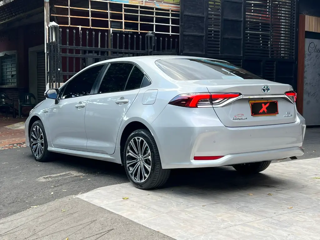 TOYOTA COROLLA SE-G HYBRID 2022 publicar en $109.900 (4).webp