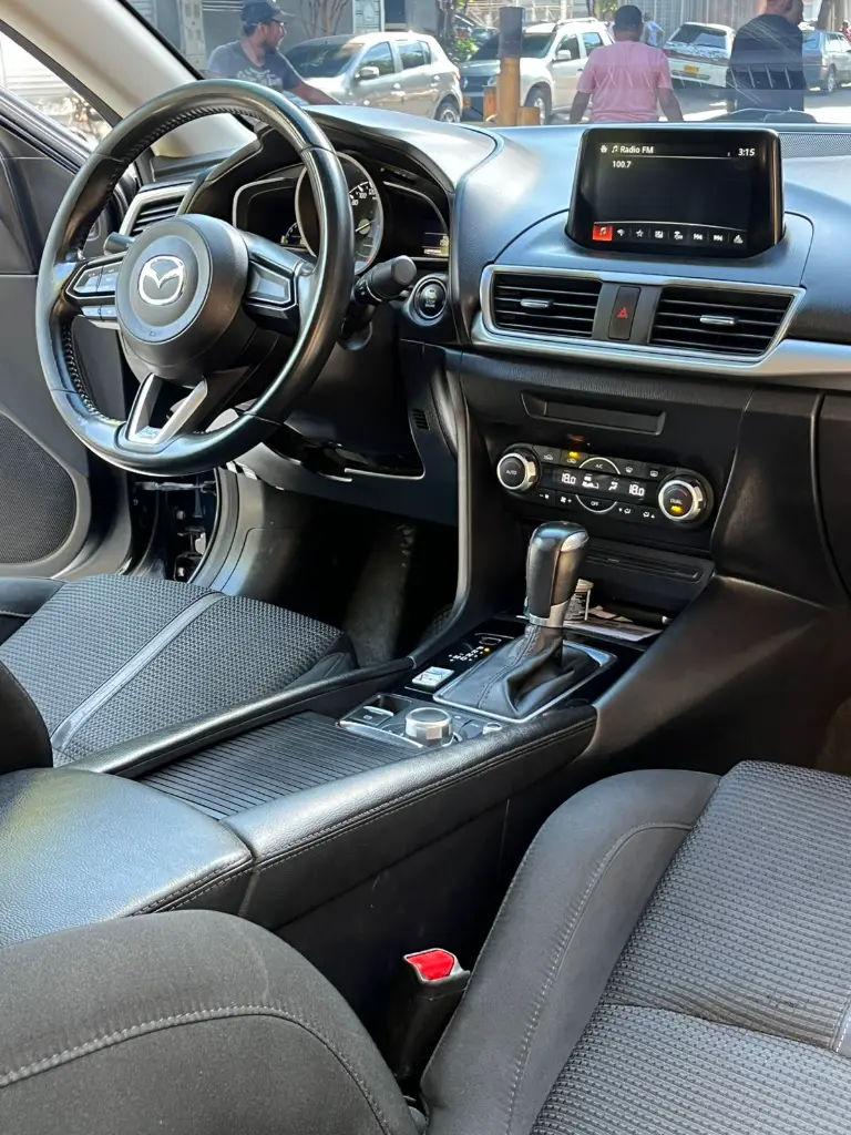 MAZDA 3 TOURING AUTOMATICO 2019 (18).webp