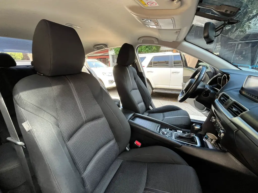 MAZDA 3 TOURING AUTOMATICO 2019 (13).webp
