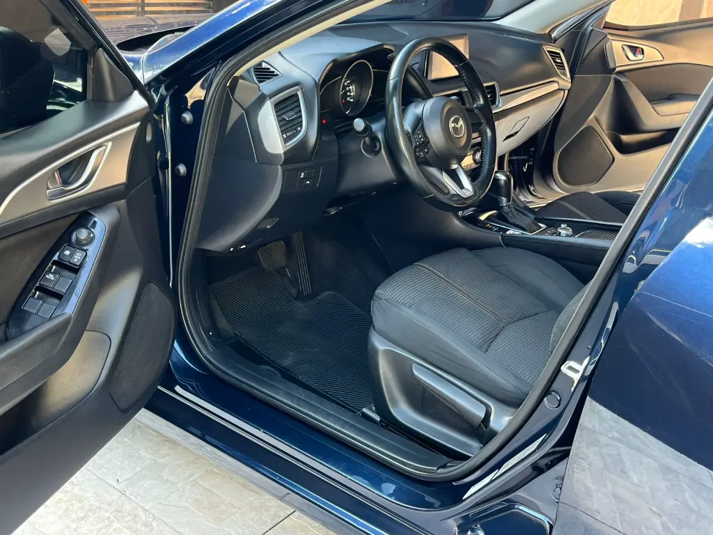 MAZDA 3 TOURING AUTOMATICO 2019 (7).webp