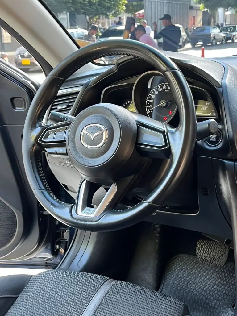 MAZDA 3 TOURING AUTOMATICO 2019 (17).webp