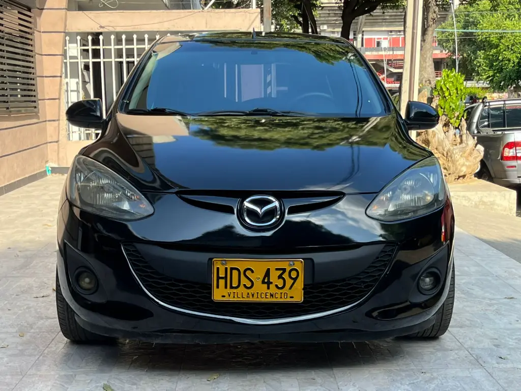MAZDA 2 HACTH BACK AUTOMÁTICO MOD 2014 (2).webp
