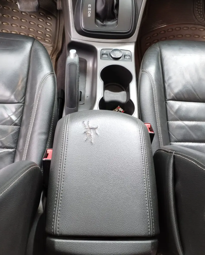 FORD ESCAPE SE 2.0 4X4 2015 (8).webp